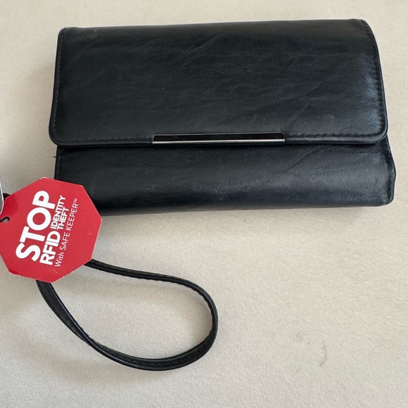 Mundi Wallet - Picture 1 of 5